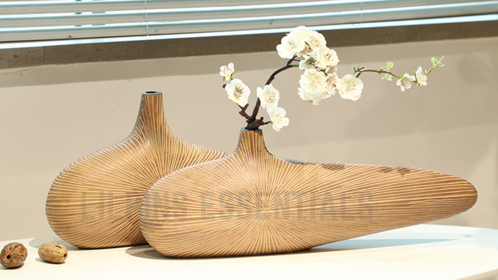 A Complete Guide to Selecting the Ideal Flower Vase for Your Home Decor