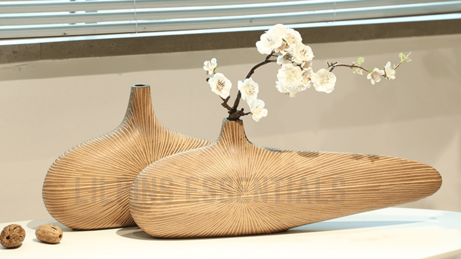 A Complete Guide to Selecting the Ideal Flower Vase for Your Home Decor