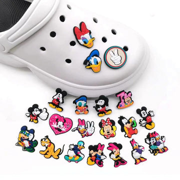 DISNEY Jibbitz charms